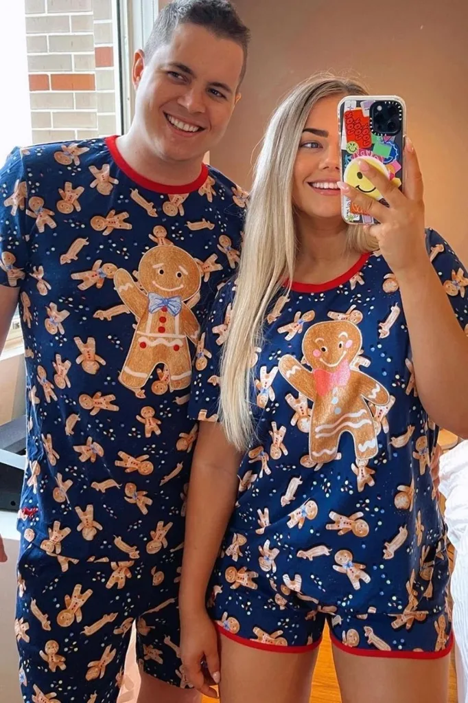 johnny-ruffo-tahnee-sims-christmas-pyjamas