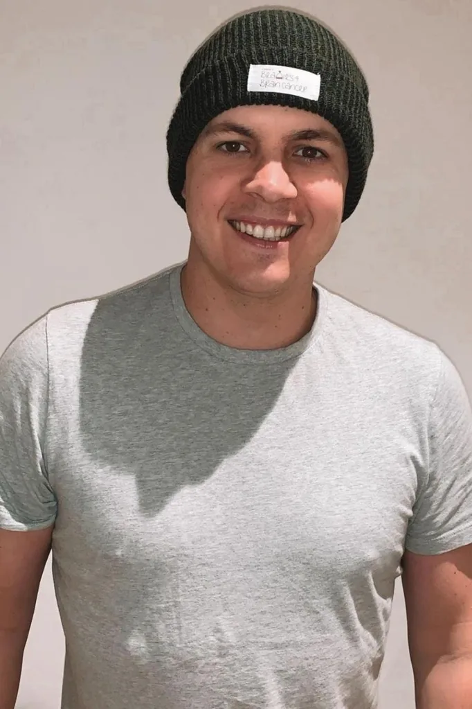 johnny-ruffo-grey-shirt