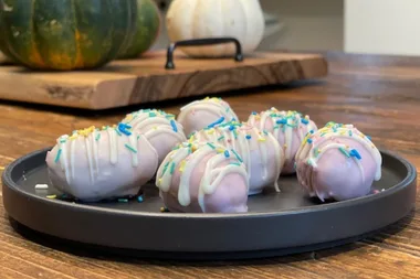 Here’s how to make the perfect Easter Egg Cake Pops