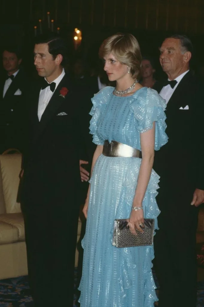 princess-diana-blue-dress