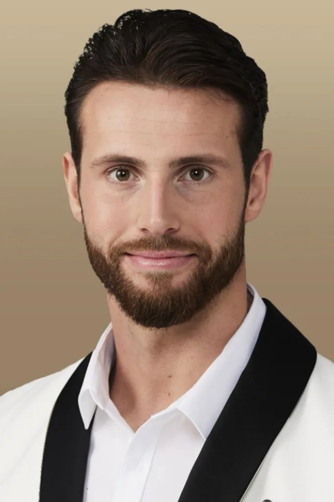 Felix-Von-Hofe-the-bachelor