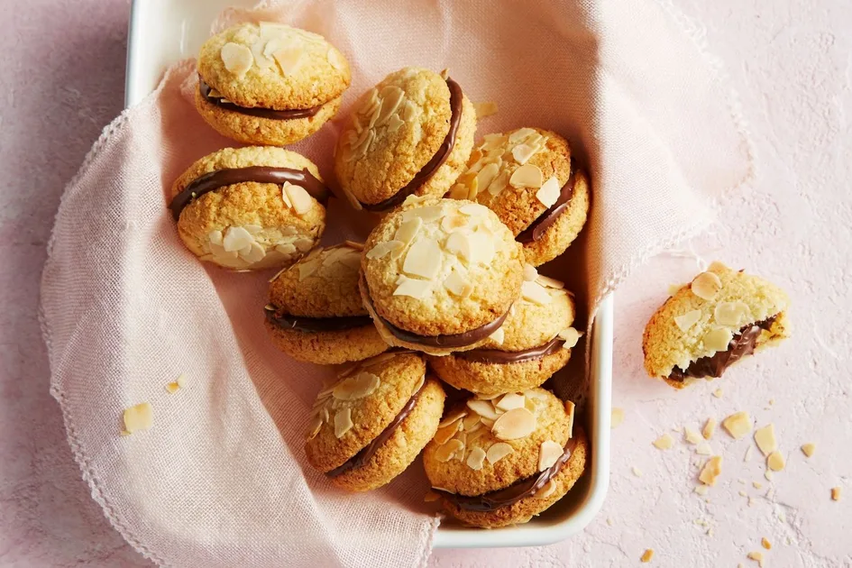 Gluten-Free Coconut Nutella Macaroons Recipe | New Idea