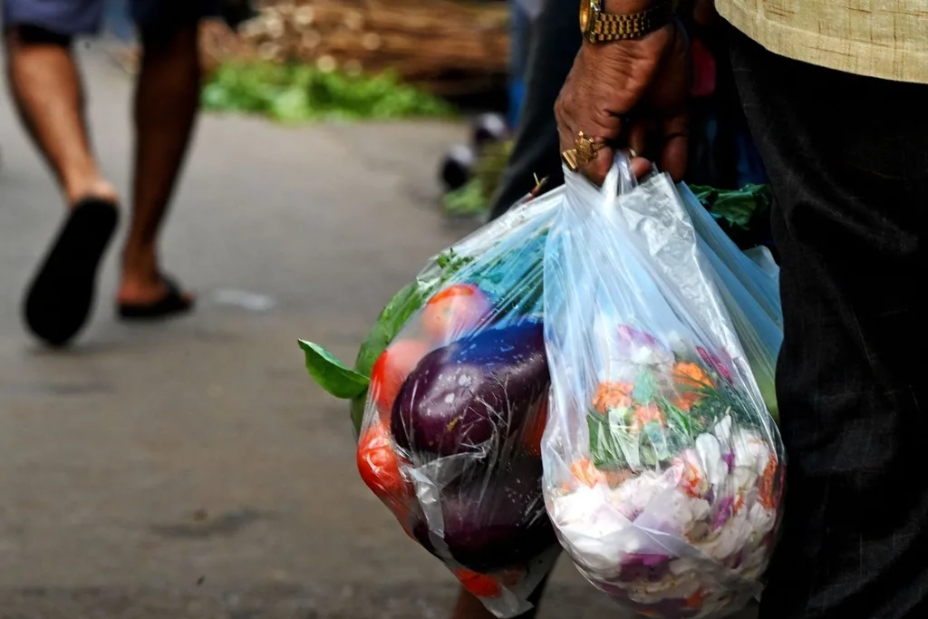 plastic-bags-banned-australia