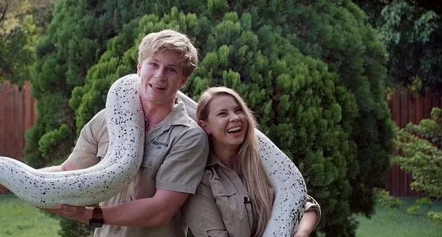 Robert and Bindi Irwin on Drag Race
