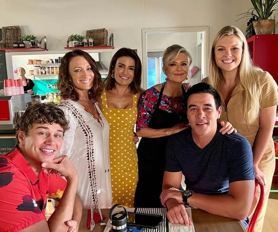 Extra’s help fill out diner scenes on Home and Away