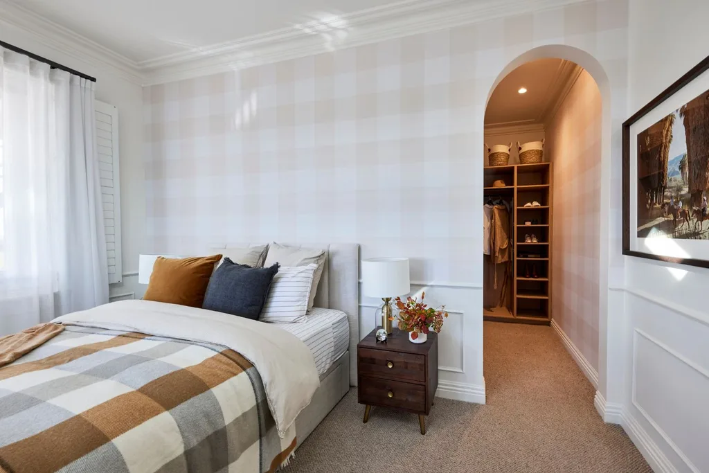 Dylan and Jenny's guest bedroom