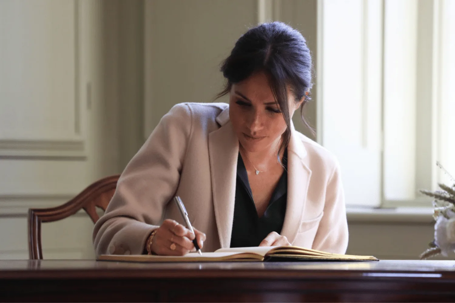 Meghan Markle responds to speculation about writing a memoir New Idea(00)