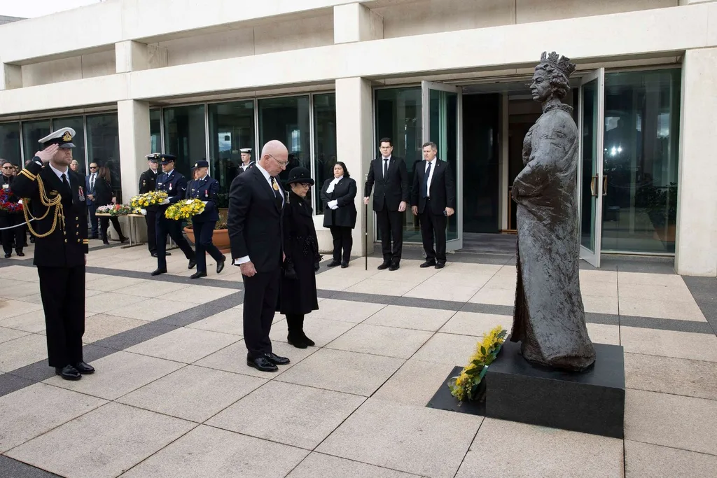 mournign at Government House