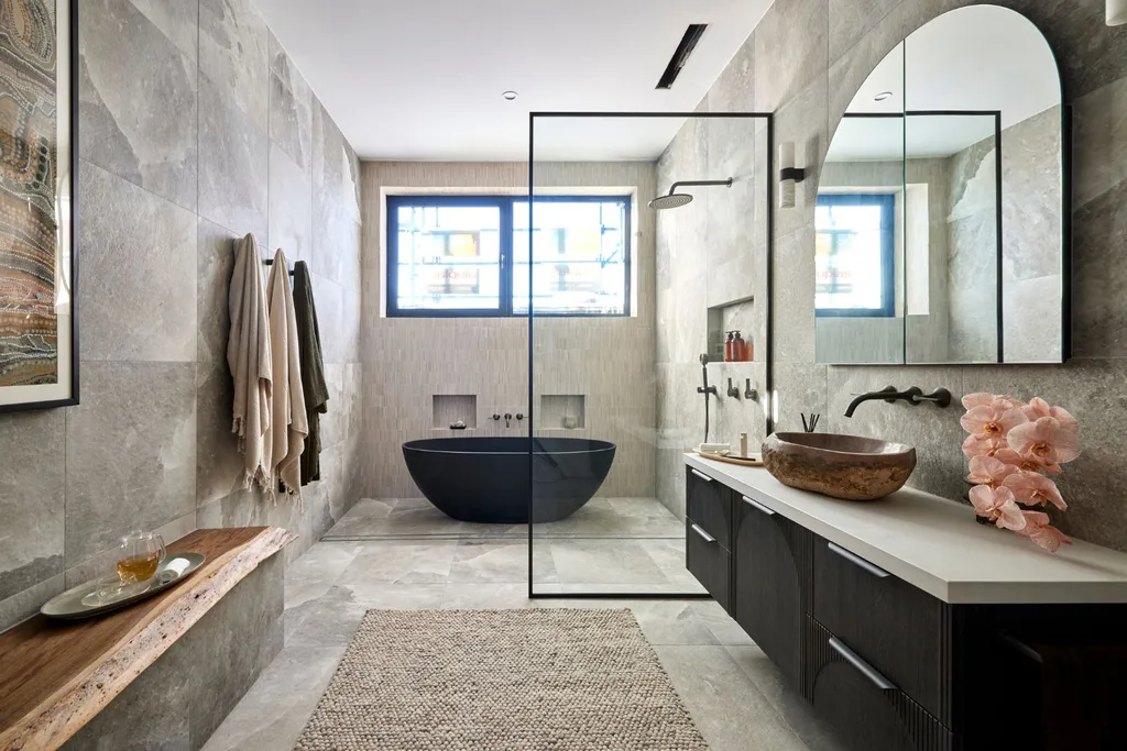 Rachel and Ryan bathroom