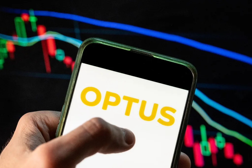Phone with the Optus logo