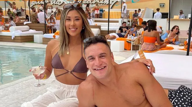 love-island-tina