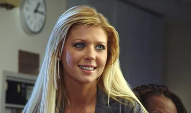 Tara Reid shocks at LA awards ceremony