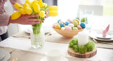 Create the perfect Easter table setting with these 7 tips