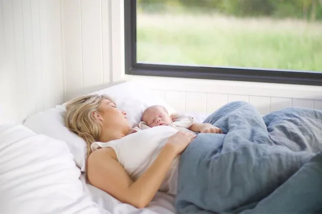 sam frost family