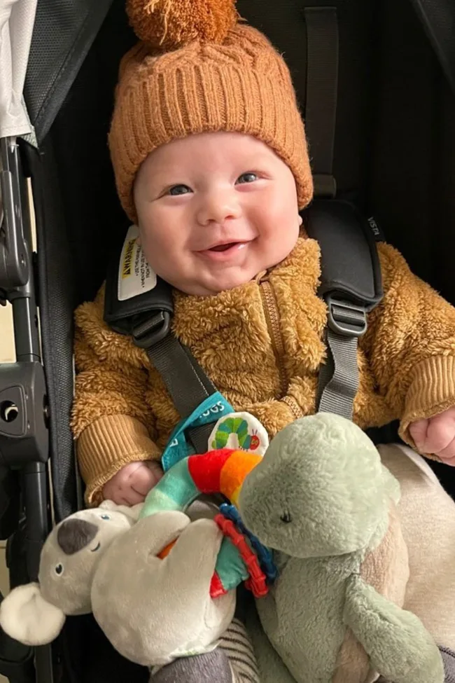 sam frost family