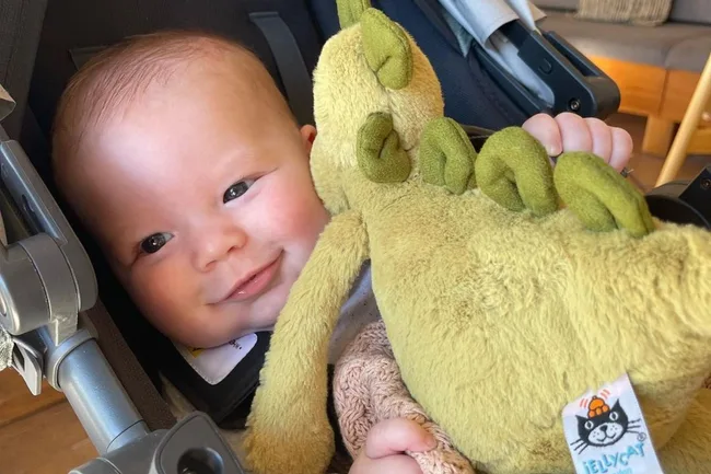 sam frost family