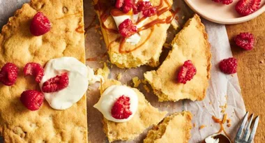 Warm Caramilk Share Cookie