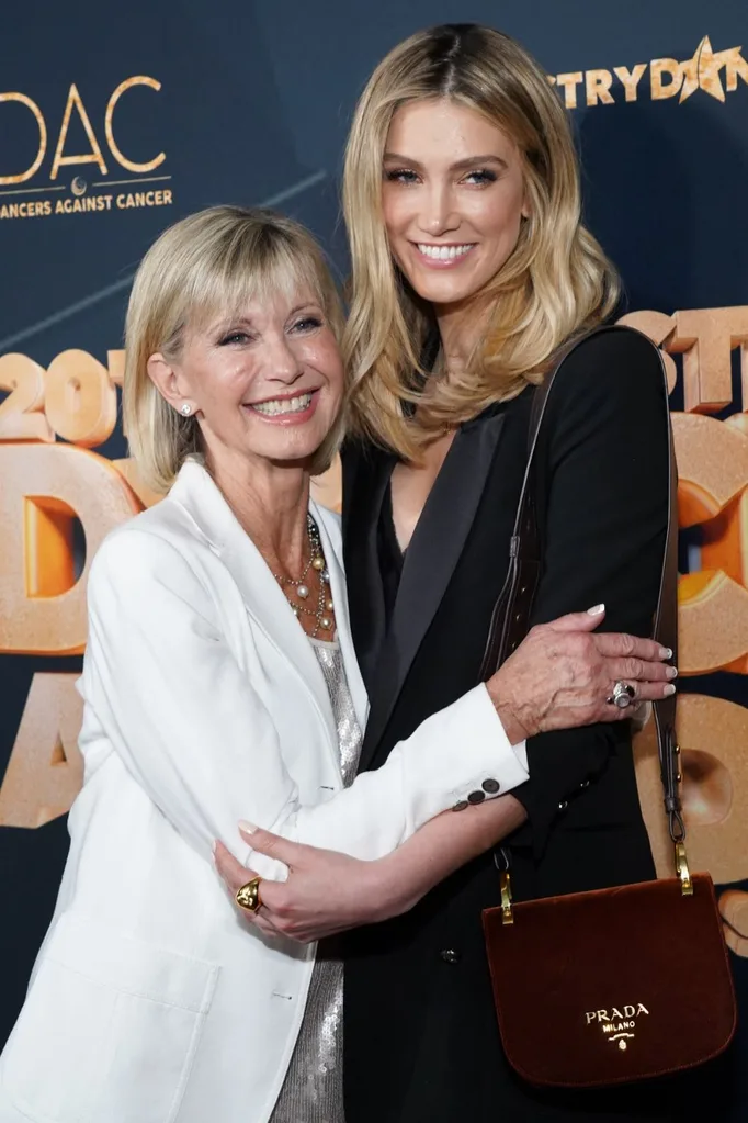 delta-goodrem-olivia-newton-john