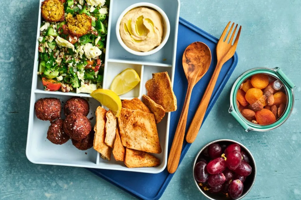 falafel-and-tabouli-bento-box