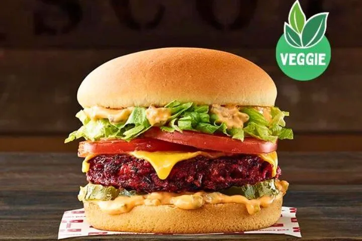 red-rooster-vegetarian-burger