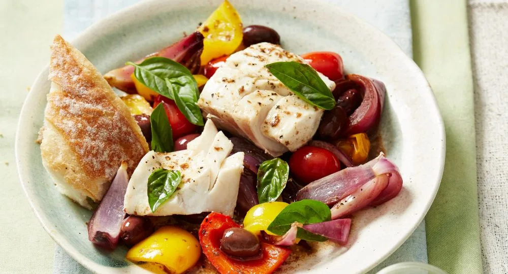 Baked Fish with Tomato, Capsicum and Olives Recipe | New Idea