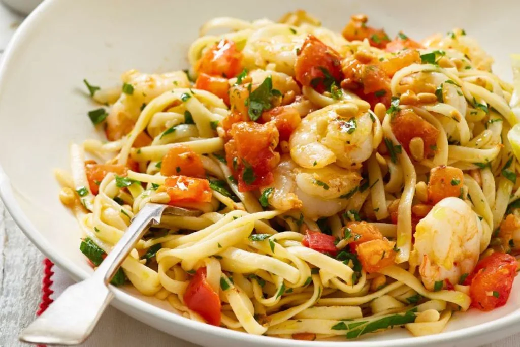 chilli-garlic-prawn-and-tomato-linguine
