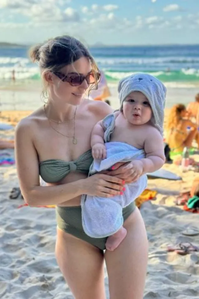 sam frost family