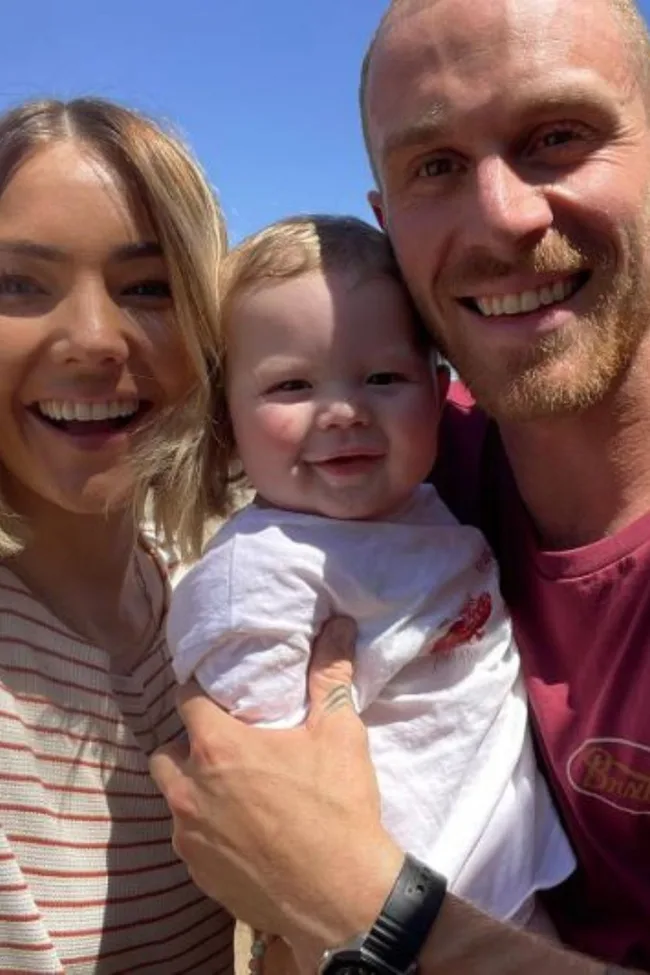 sam frost family