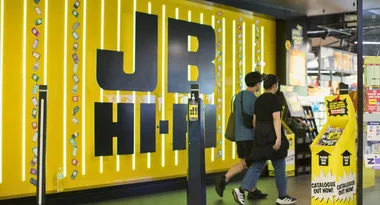 JB Hi-Fi’s Boxing Day sale sparks a tech frenzy