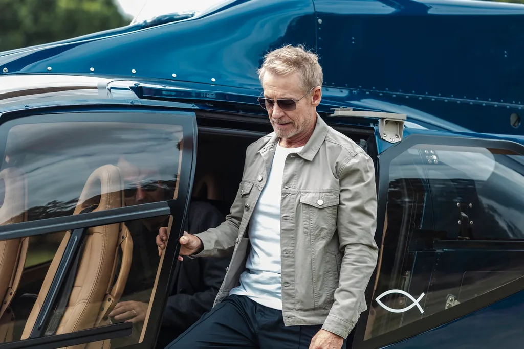 Richard Roxburgh outside helicopter