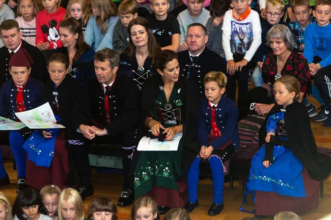 king-frederik-queen-mary-family