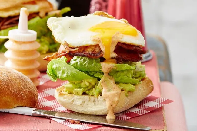 avocado-smash-burger