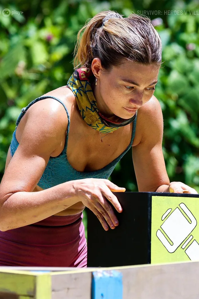 Shonee Bowtell competing on Survivor Australia