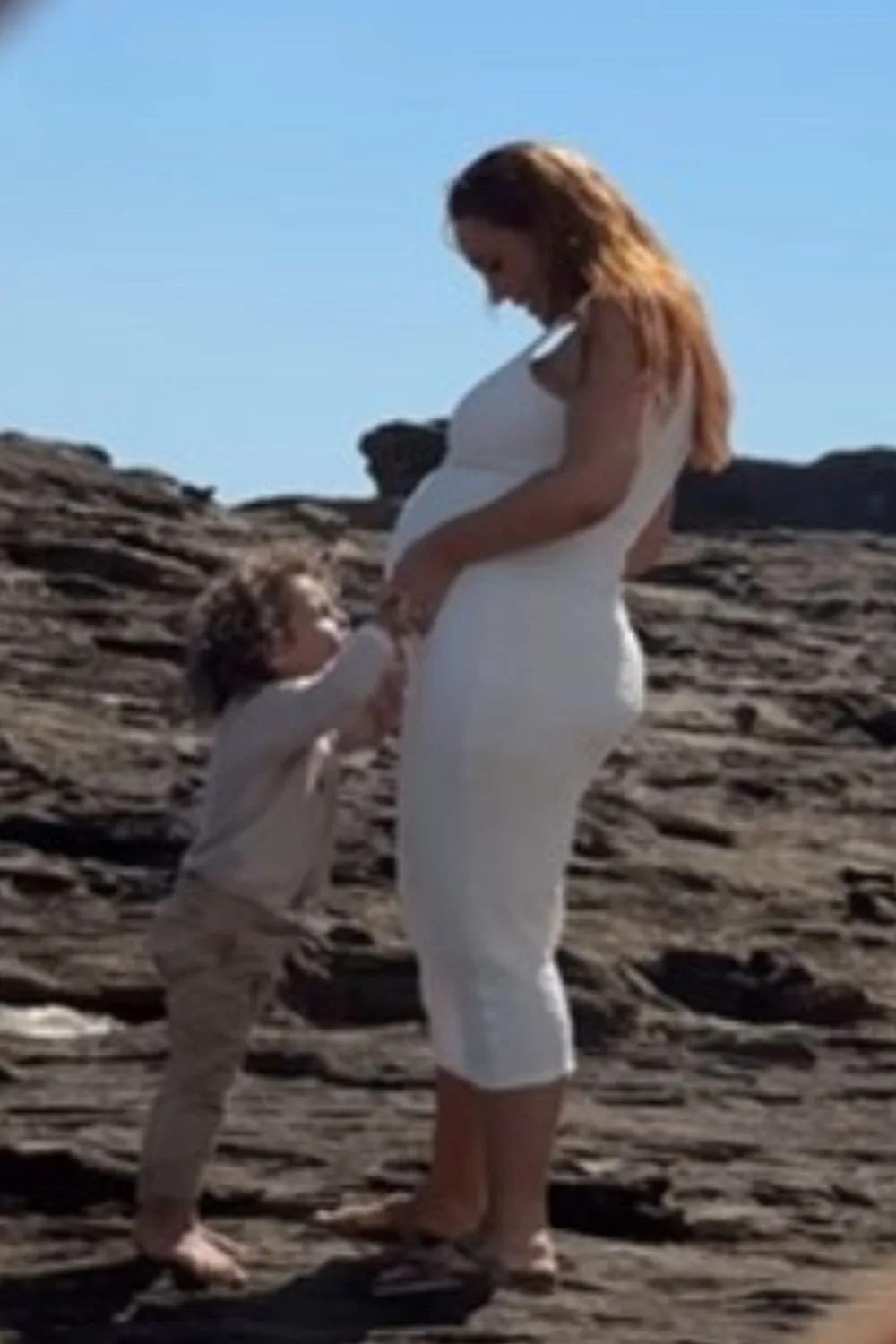 jules-robinson-pregnant