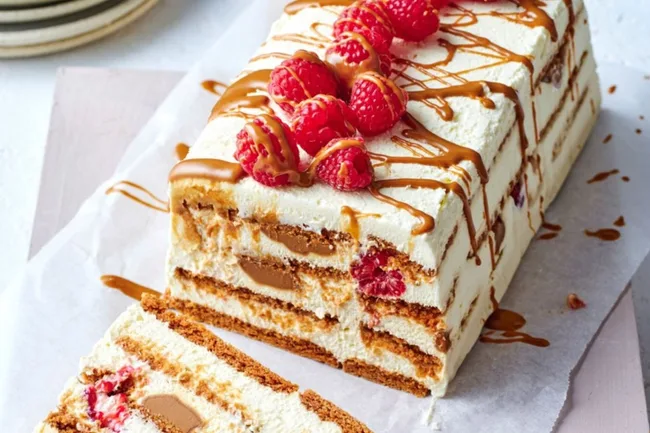 no-back-berry-biscoff-cake