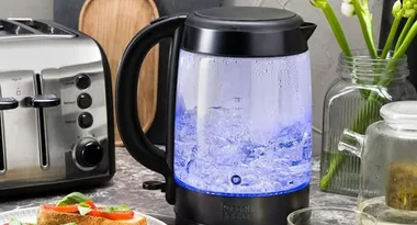 Transform your morning cuppa with these 6 glass kettles for any countertop