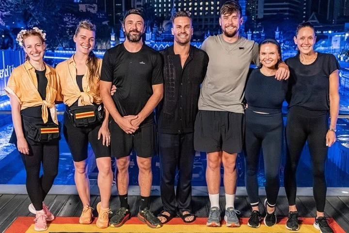 emma-wiggle-beau-ryan-ali-simpson-angie-simpson-darren-mcmullen-tristan-mcmullen-the-amazing-race