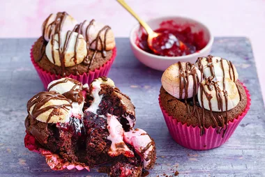 Raspberry S’mores Cupcakes