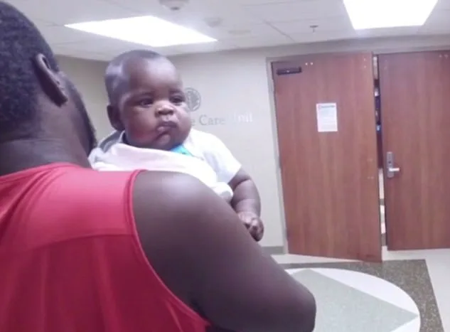 Mum meets four-month-old for the first time after emergency heart surgery at 39 weeks