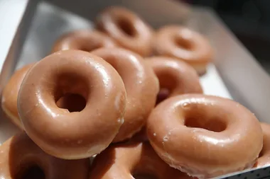 Optical illusion has viewers salivating or sick