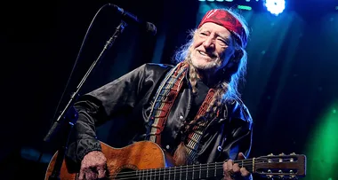 BREAKING: Willie Nelson rushed to hospital