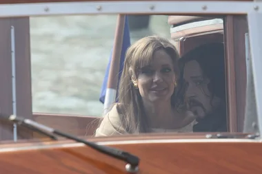 US report: Angelina Jolie is seeing Johnny Depp