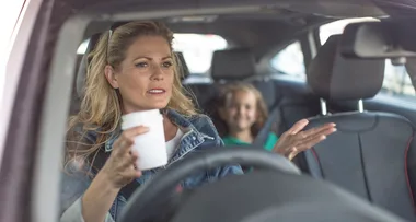 Mum shocked to receive this bizarre note on school run