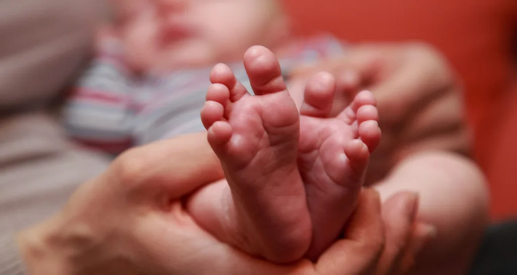 baby feet