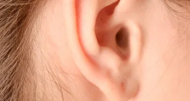 How to beat ‘earlobe sag’