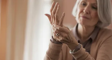 Three ways you can relieve arthritis pain in your hands