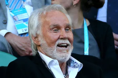 US report: Terrible news for country music icon Kenny Rogers