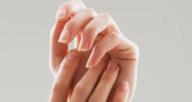Five natural remedies for strong and shiny nails