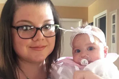 Mum’s breast milk changes colour when feeding sick baby