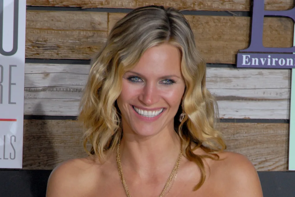 Natasha Henstridge